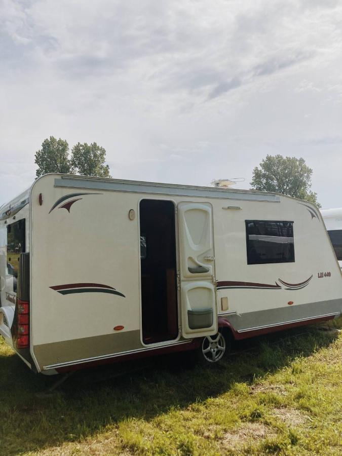 Camping Rogowo Mrzeżyno Exteriör bild